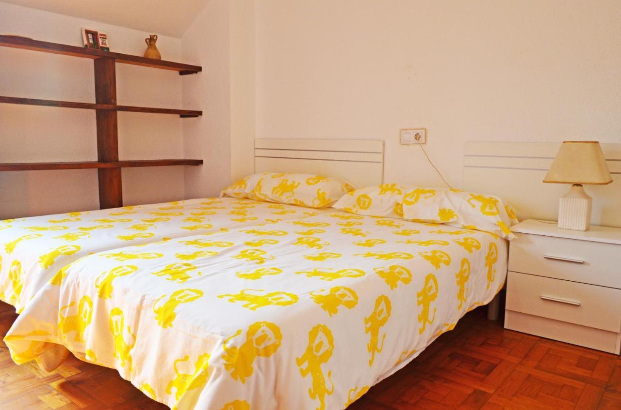 Apartamento El Corro: Con Parking En Pleno Centro De קומיאס מראה חיצוני תמונה